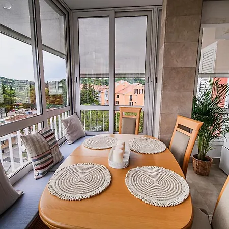 Sofia * 波尔托罗